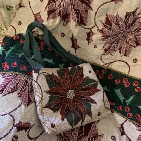 EUC Holiday Christmas Poinsettia Woven Tapestry Throw Blanket in a Bag - Picture 2 of 5